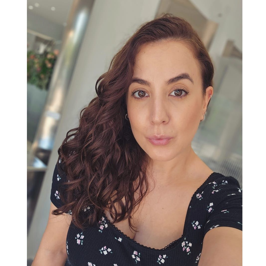 Roxanne – Team Assistant